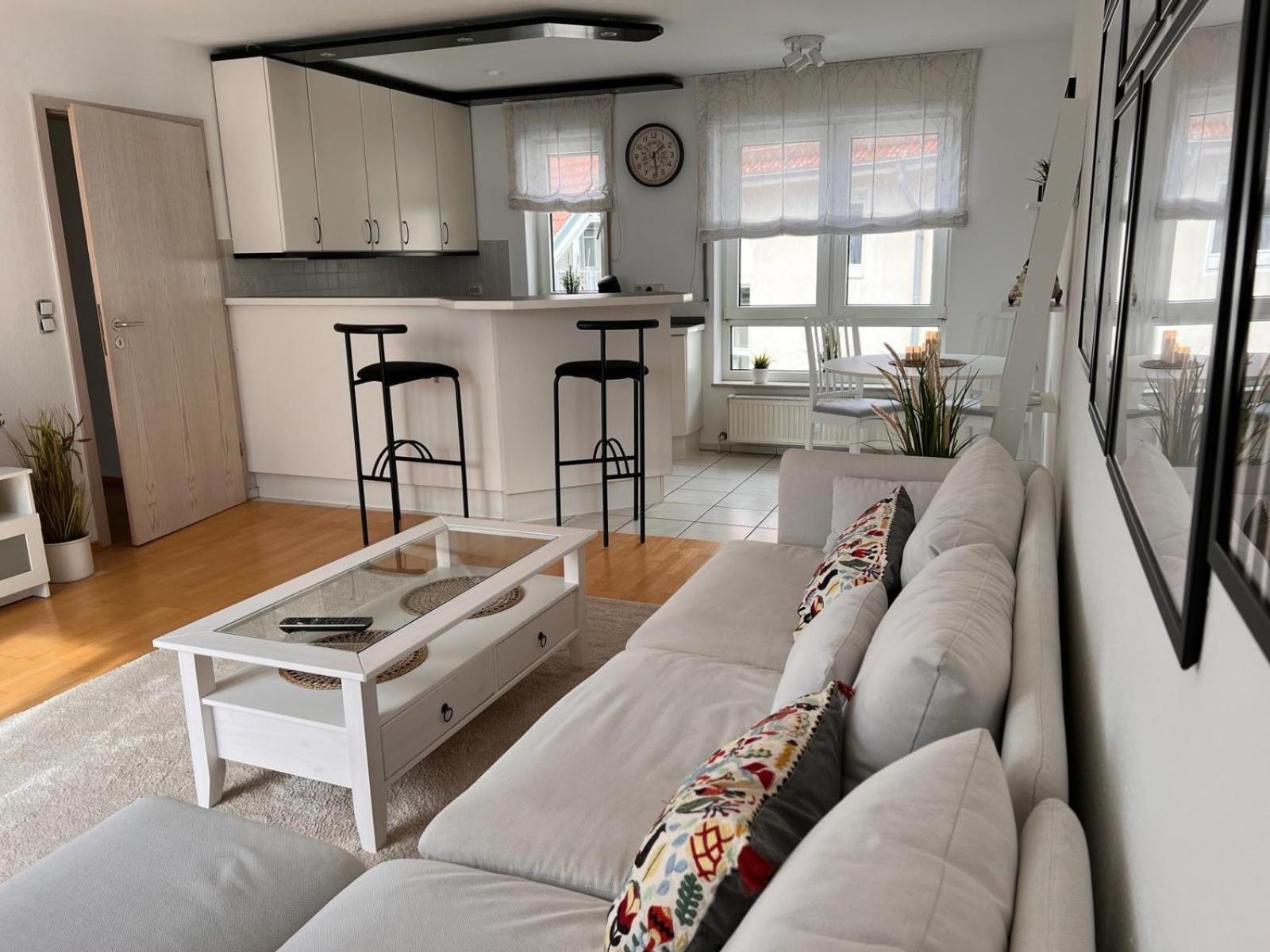 Moderne 2-zimmer In *